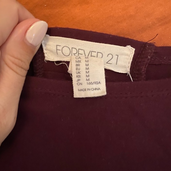 Forever 21 Burgundy crop top with back cutout - Picture 3 of 3